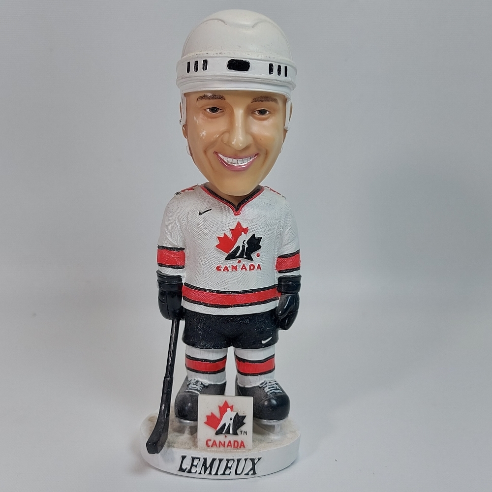 Mario Lemieux Team Canada 2002 Olympics NHL Bobblehead Bobble Dobbles Hockey